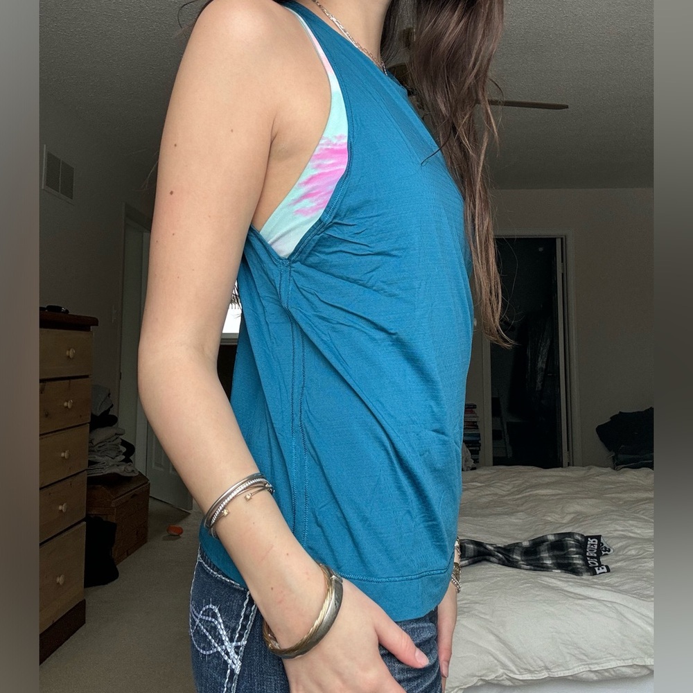 Ivivva Tank - Picture 2 of 8